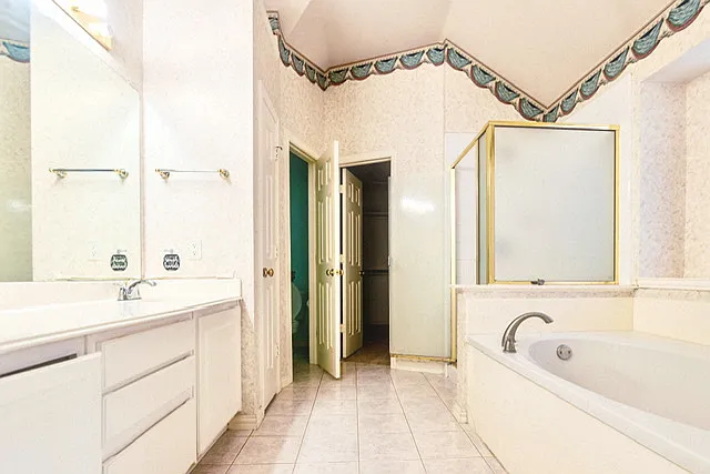 8017 Springmoss Dr — Photo 18