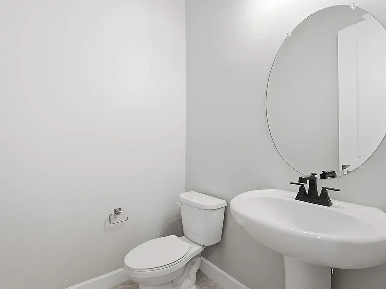 293 E Jasper Ct — Photo 31