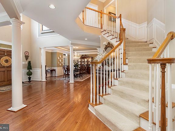 3rd image of 11796 Kendallwood Cir