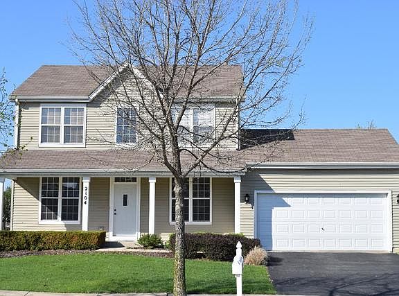 2nd image of 2104 Fescue Dr