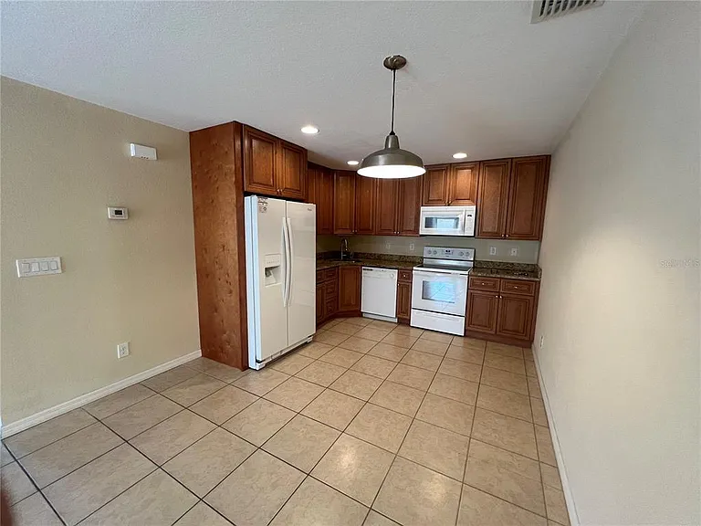282 Washington Ave — Photo 3