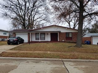 3815 Thistledown Dr, Florissant, MO 63033