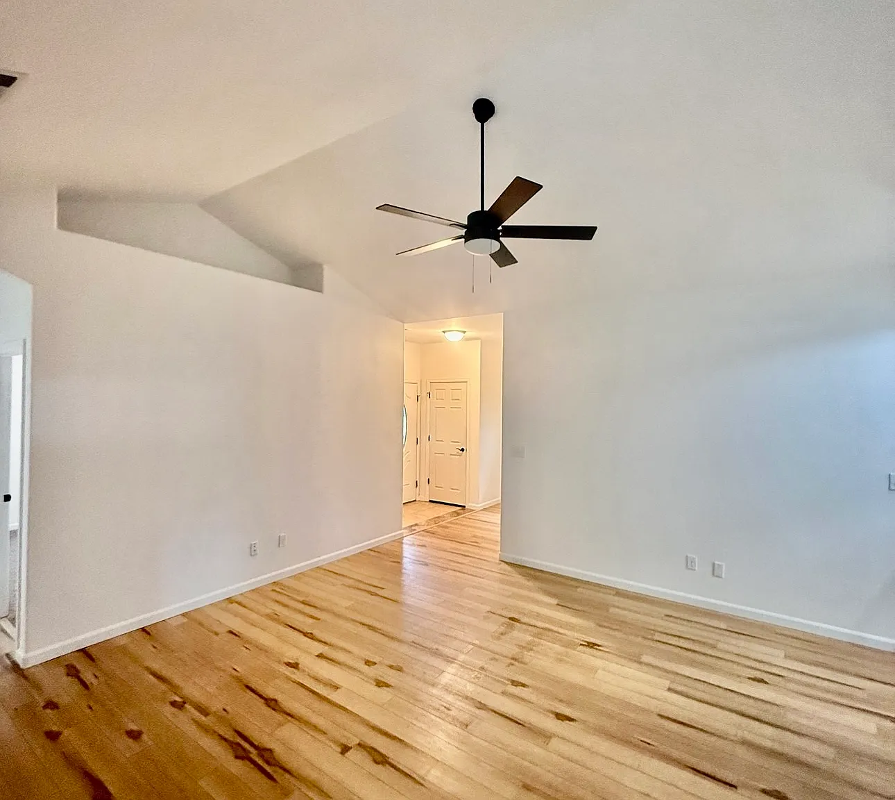 1127 Shady Lane — Photo 1