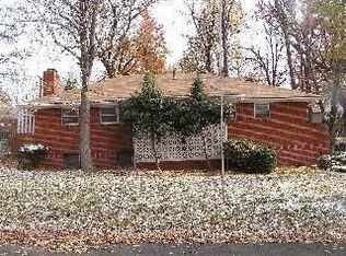 304 SW 22nd St, Blue Springs, MO 64015