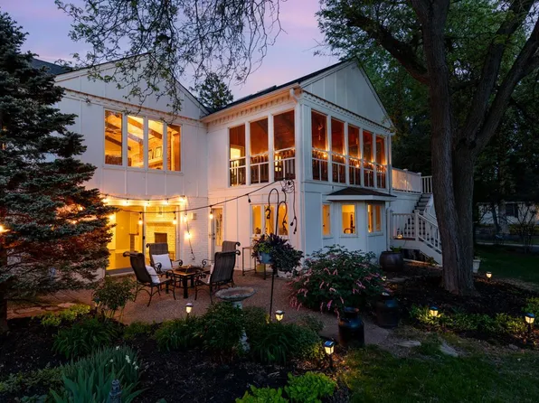 5720 Newport Dr, Edina, MN 55436