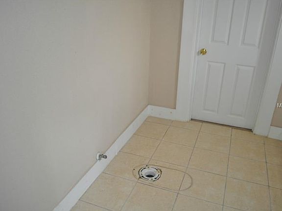 4th image of 3708 N Ola Ave