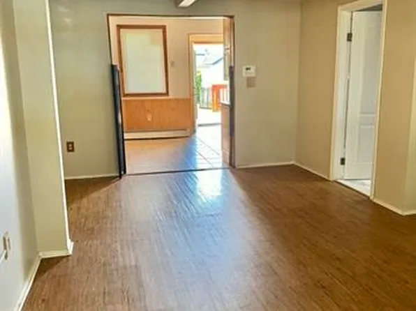 720 Hudson Avenue image 4 of 11