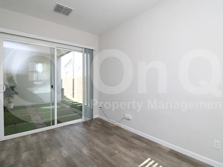 2042 E Dry Wood Rd — Photo 10
