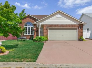 46 Foxhill Cres, Saint Catharines, ON L2S3V1