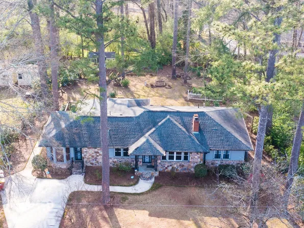 6260 Leslie Dr, Pinson, AL 35126