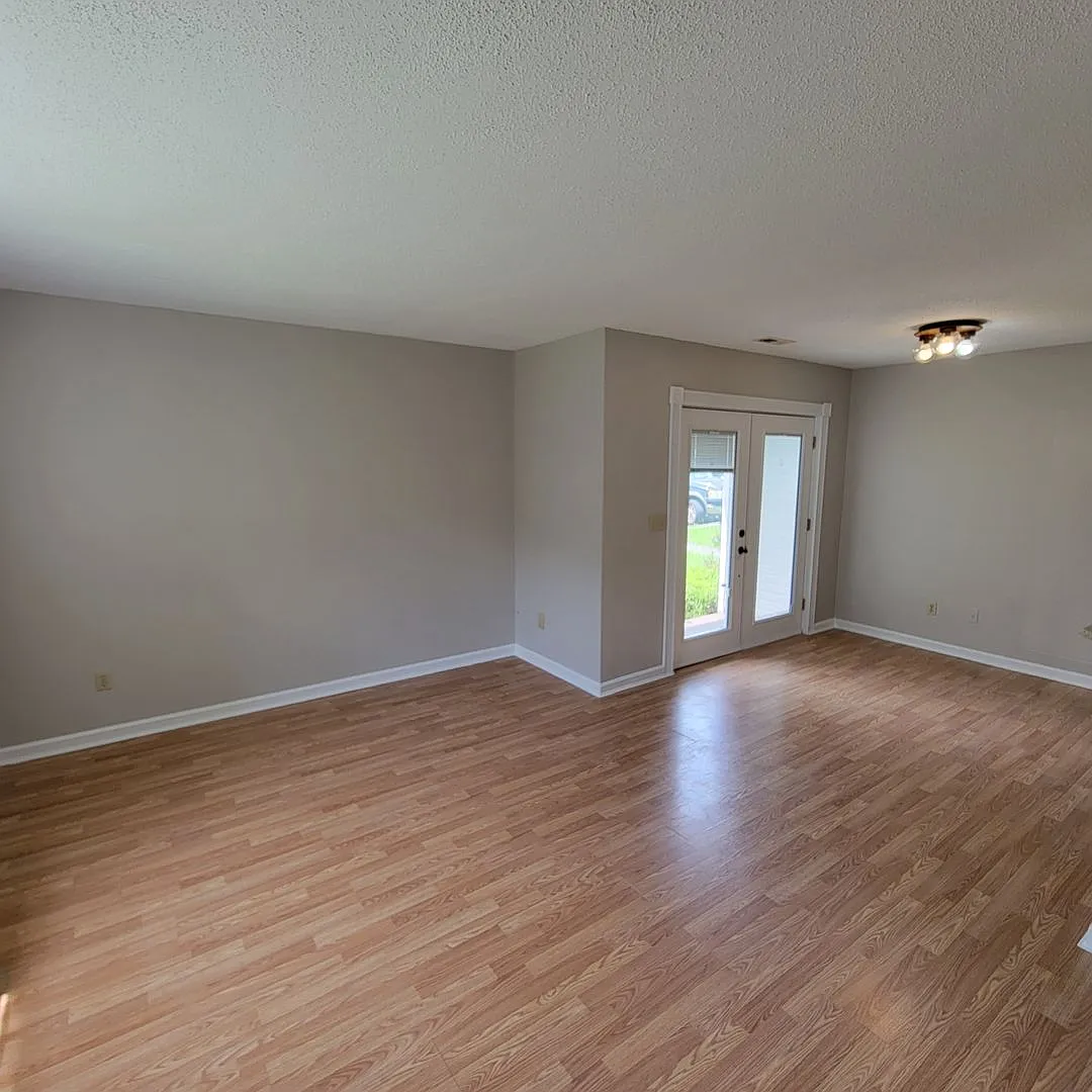2/1.5 Townhome-Cookeville City- End Unit — Photo 2
