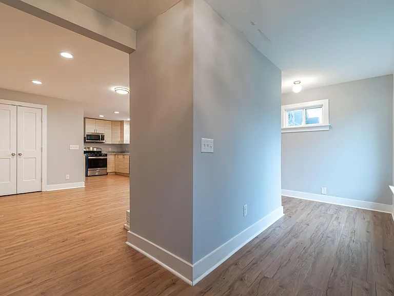 3823 Saunders Ave — Photo 8