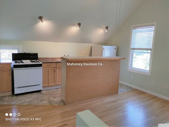 2nd image of 15 Stanley St #A