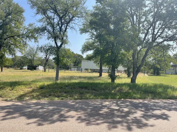 125 Red Bird Rd, Palo Pinto, TX 76484