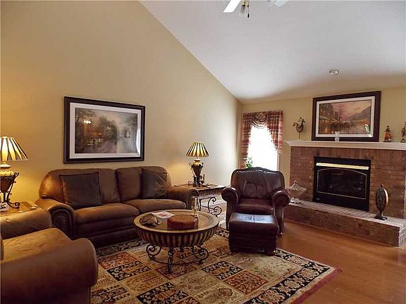 4th image of 1 Romine Ln