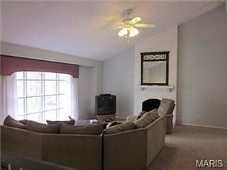 3rd image of 15274 Golden Rain Dr