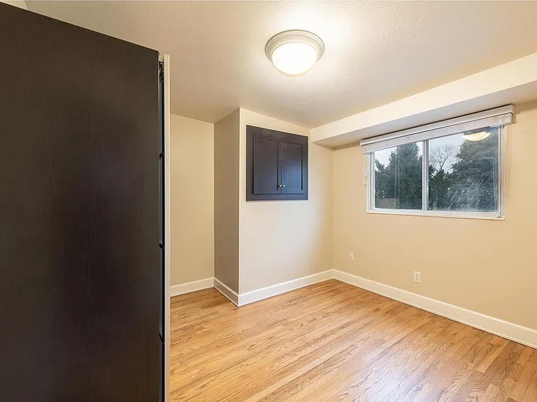 4327 S 2900 E — Photo 18