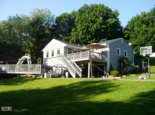 28 Dean Rd, New Milford, CT 06776