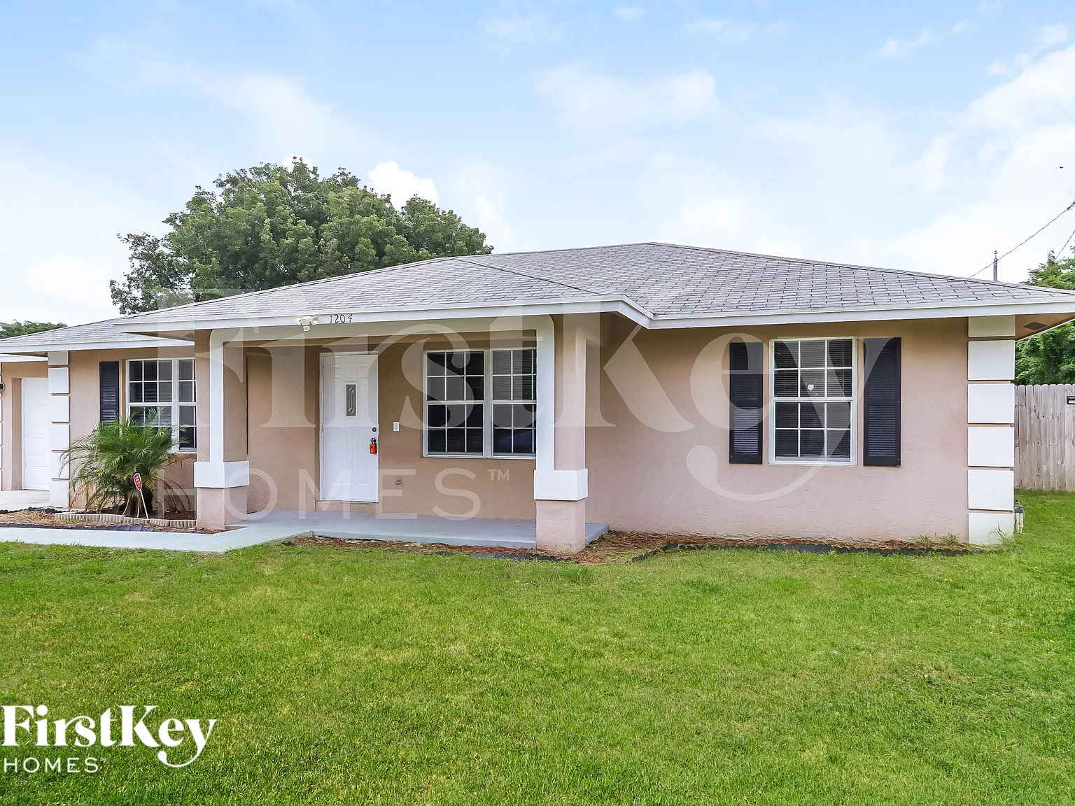 4 bed, 2.0 bath, 1476 sqft, $3,180 — Photo 1