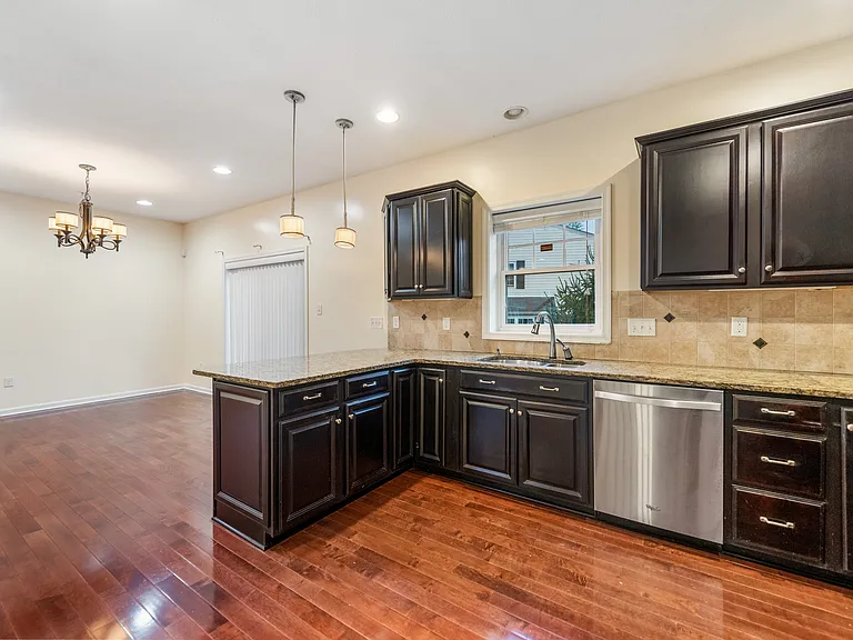 3114 Raintree Dr — Photo 4