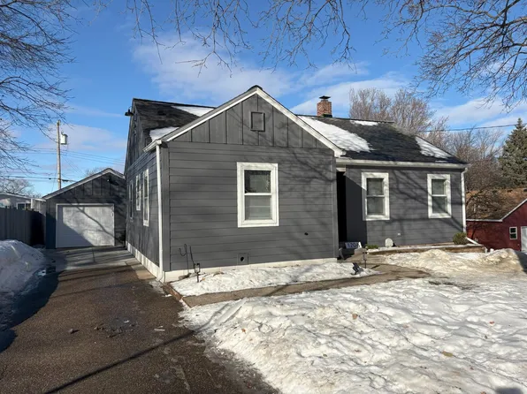 1206 5th St S, Stillwater, MN 55082