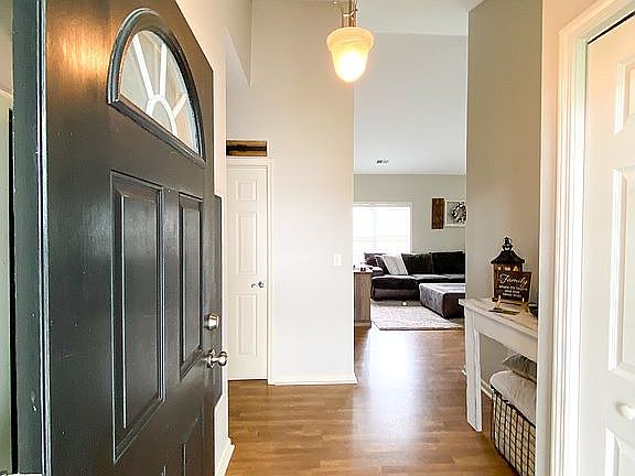 3rd image of 1522 Idlewood Ct