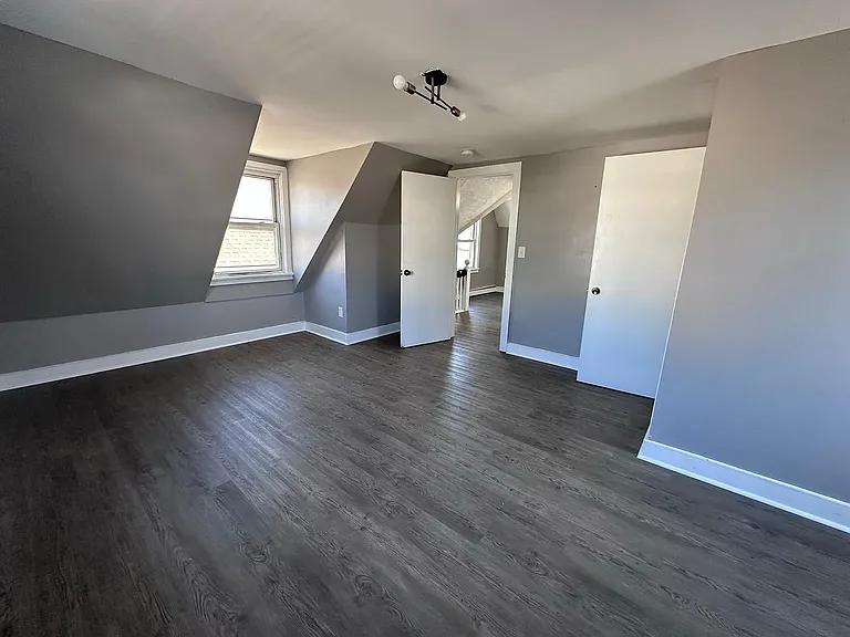 952 Lafayette St #6C — Photo 5