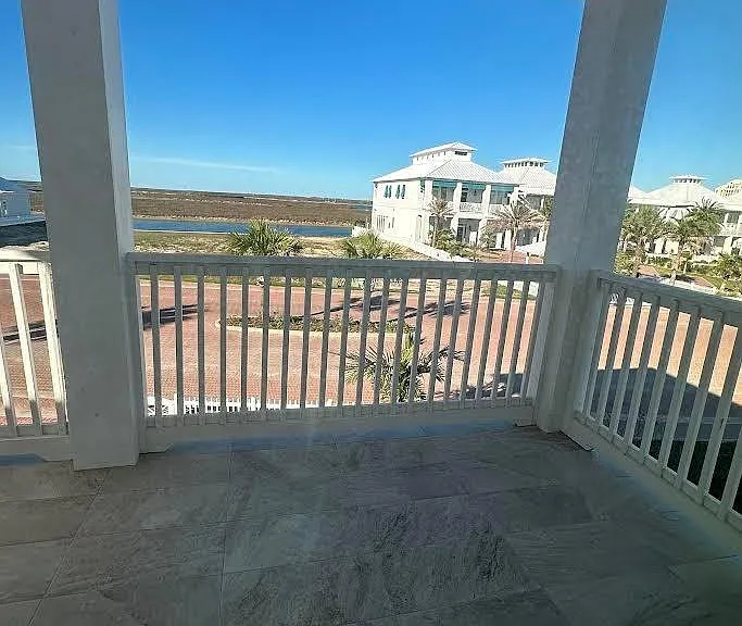 303 Shore Dr #2 — Photo 28