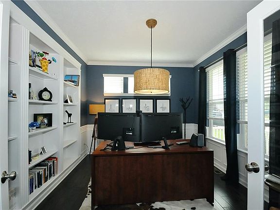 5th image of 4849 Shakamak Ct