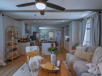 7151 Alcove St, Azle, TX, 76020