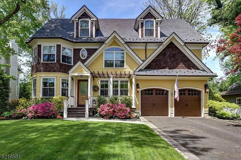 1st image of 257 Sylvania Pl