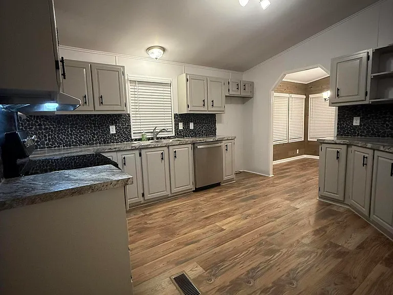 11330 Audubon Rd — Photo 15