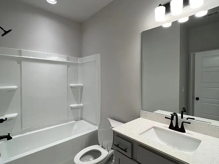 1641 Branthaven Ln — Photo 4