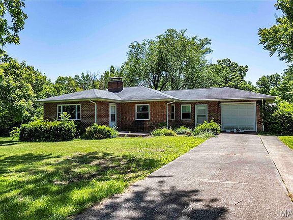 3rd image of 2126 Krenning Rd
