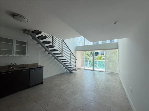 41 SE 5th St, Miami, FL