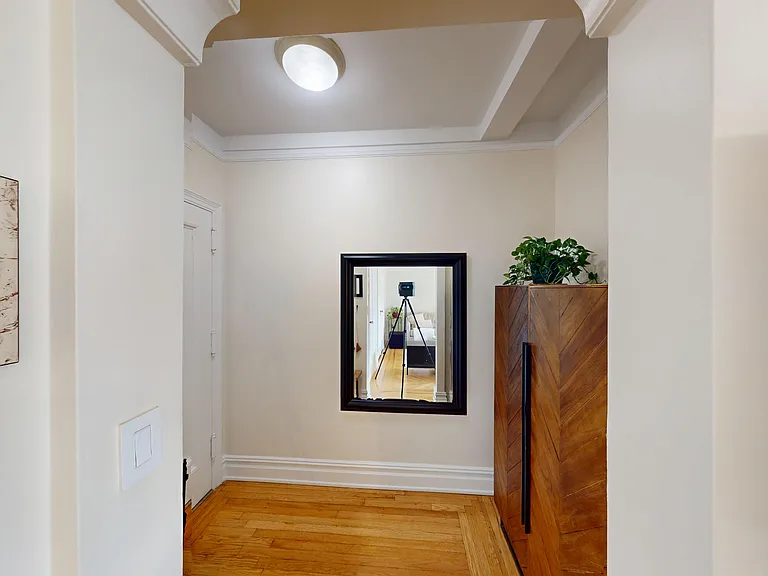 210 E 68th St #13-M — Photo 5