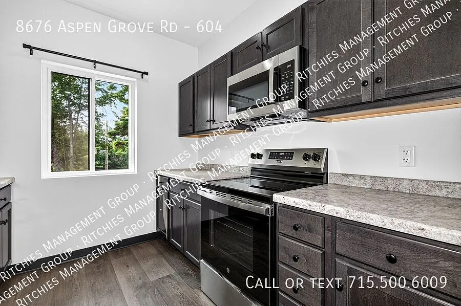 Brand-New Large 2 Bed, 2 Bath Apartment with Garage, Private Entry & In-Unit Laundry — Photo 3