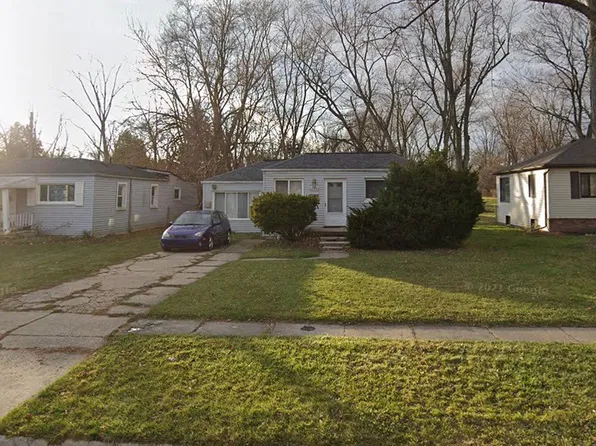 22903 Power Rd, Farmington, MI 48336