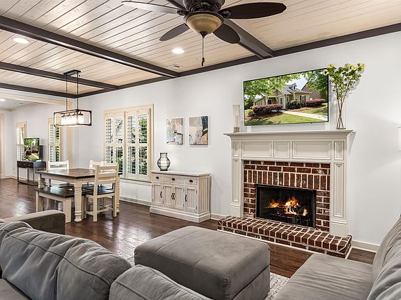 4th image of 3779 James Hill Cir