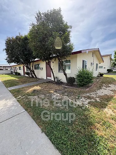 340 S Blackstone St #D Photo 1