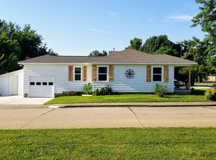 1220 N Sioux Ave, Claremore, OK 74017
