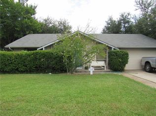 706 Brookview Dr, Garland, TX 75043