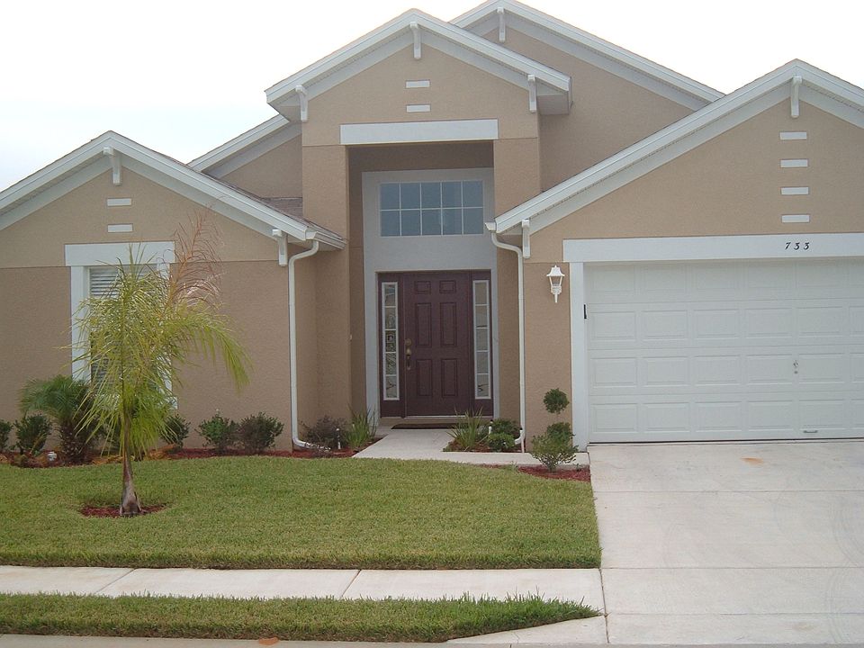 733 Windsor Estates