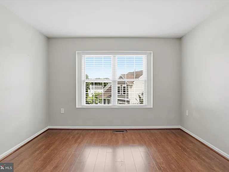 423 Foxridge Dr SW — Photo 34