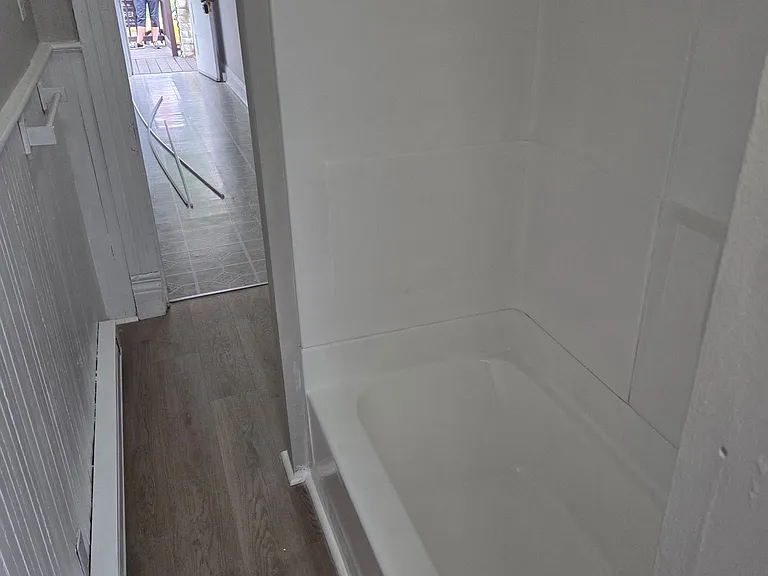 823B Pierce St #A — Photo 6