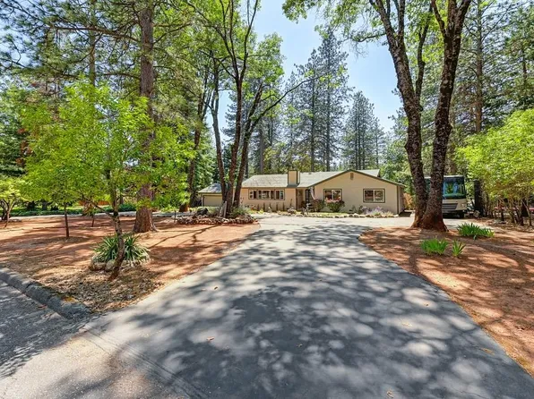 5777 Silverleaf Dr, Foresthill, CA 95631