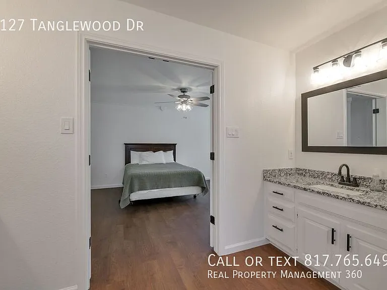 2127 Tanglewood Dr — Photo 17