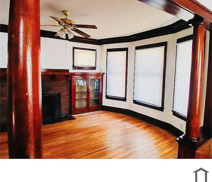 5 bed, 1750 sqft, $1,996 — Photo 2