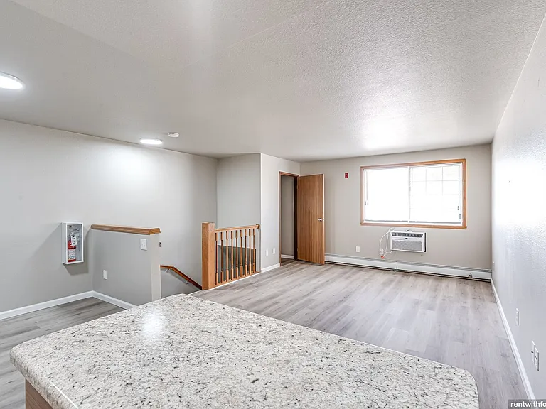 432 N Peters Ave — Photo 30