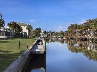 189 Channel Dr, Naples, FL 34108